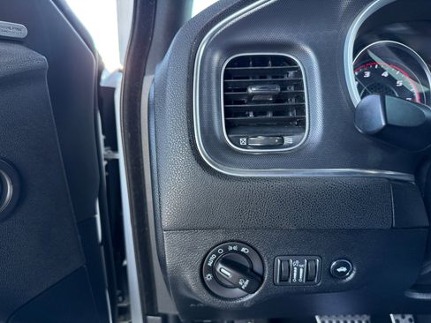 Used 2018 Dodge Charger SRT w/ Technology Group RWD image 15