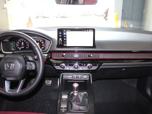 Used 2025 Honda Civic Si image 13
