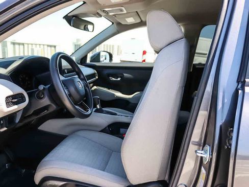 Used 2023 Honda HR-V LX image 17