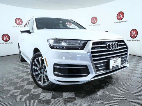 Used 2019 Audi Q7 3.0T Premium Plus AWD/4WD image 2