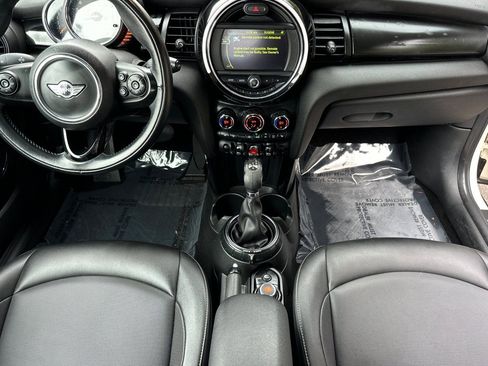 Used 2016 MINI Cooper 2-Door Hardtop image 14
