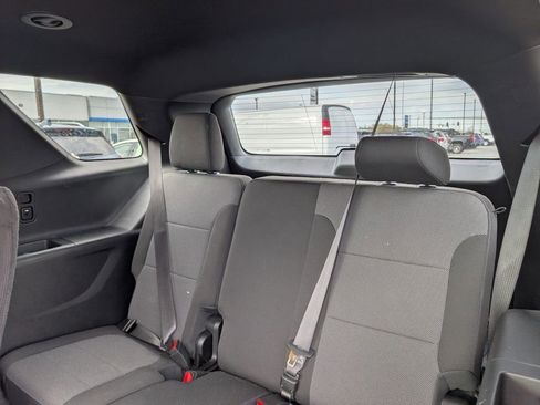 Used 2023 Chevrolet Traverse LT w/ LPO, Floor Liner Package image 11