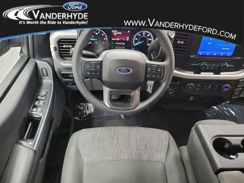 Used 2023 Ford F150 XLT image 13