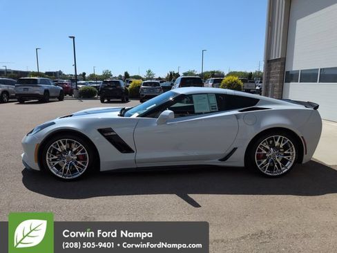 Used 2019 Chevrolet Corvette Z06 w/ Battery Protection Package RWD image 6