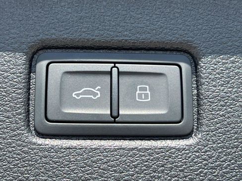 New 2026 Audi Q7 2.0T Premium AWD/4WD image 13