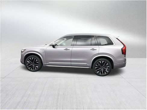 New 2026 Volvo XC90 T8 Ultra AWD/4WD image 2