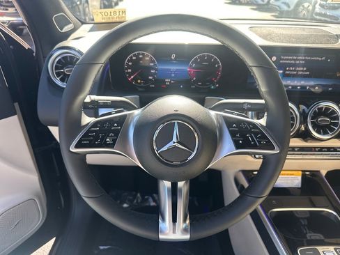 New 2026 Mercedes-Benz GLB 250 image 25