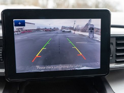 Used 2020 Ford Explorer XLT w/ Equipment Group 202A image 19