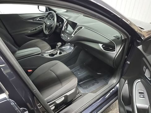 Used 2023 Chevrolet Malibu LT FWD image 15