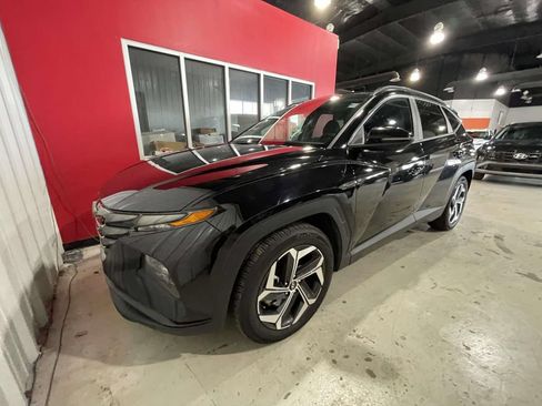 Used 2022 Hyundai Tucson SEL w/ Convenience + Premium Package FWD image 2