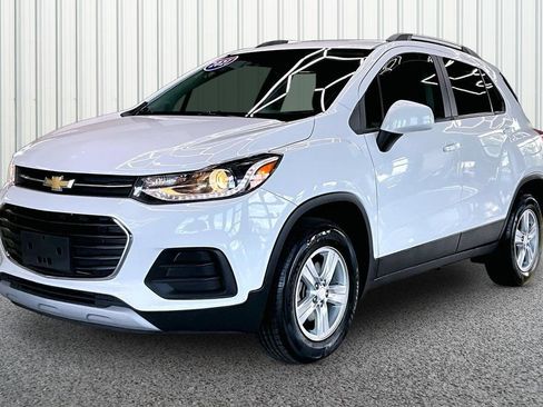 Used 2021 Chevrolet Trax LT AWD/4WD image 3
