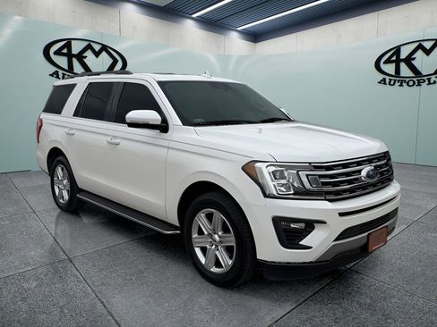 Used 2018 Ford Expedition XLT w/ Equipment Group 202A RWD image 1