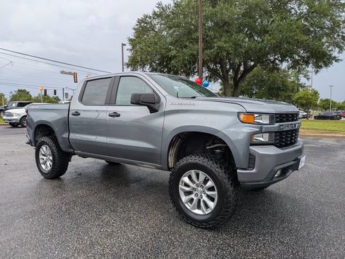 Used 2021 Chevrolet Silverado 1500 Custom AWD/4WD image 3