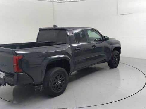 Used 2025 Toyota Tacoma SR image 10