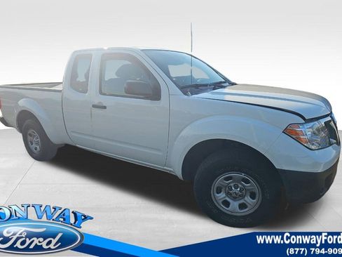 Used 2019 Nissan Frontier S image 1