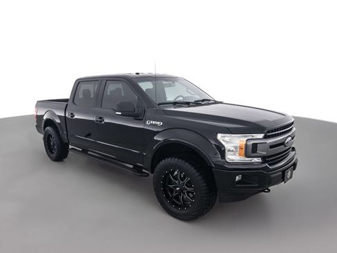 Used 2018 Ford F150 XLT w/ Equipment Group 302A Luxury image 3