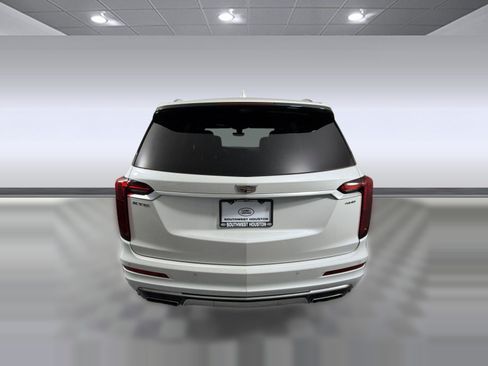 Used 2020 Cadillac XT6 FWD image 10