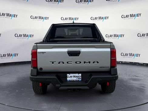 Used 2025 Toyota Tacoma 4x4 Double Cab Hybrid image 4