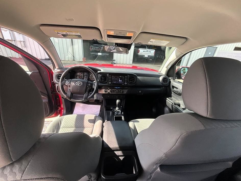 Used 2021 Toyota Tacoma SR AWD/4WD image 33