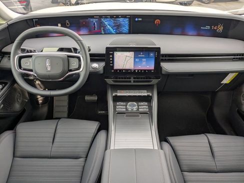 New 2026 Lincoln Nautilus Reserve AWD/4WD image 15