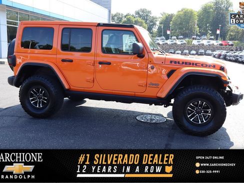 Used 2025 Jeep Wrangler Unlimited Rubicon AWD/4WD image 1