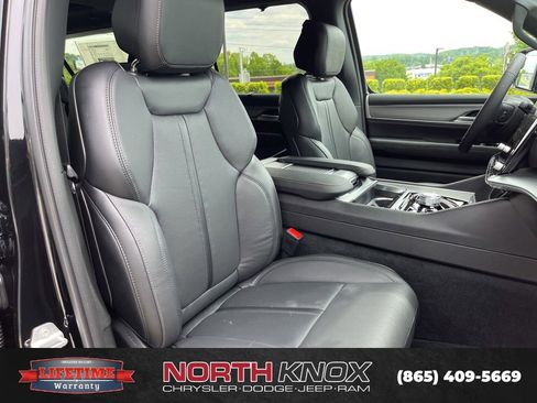 New 2026 Jeep Grand Wagoneer L Limited AWD/4WD image 24