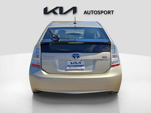 Used 2010 Toyota Prius Five image 9