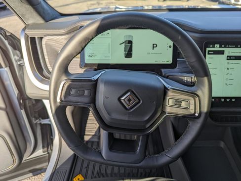 Used 2025 Rivian R1S Adventure image 15