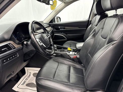 Used 2021 Kia Telluride EX w/ EX Premium Package AWD/4WD image 19