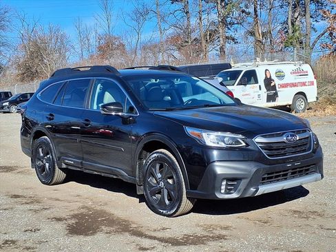 Used 2022 Subaru Outback Limited image 3