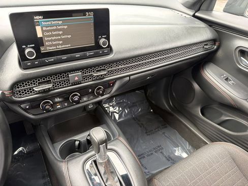 Used 2025 Honda HR-V Sport image 19