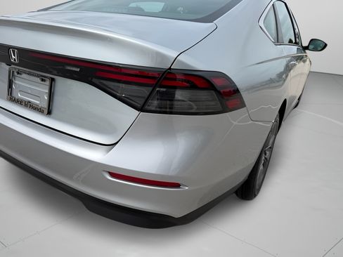 Used 2024 Honda Accord EX image 29
