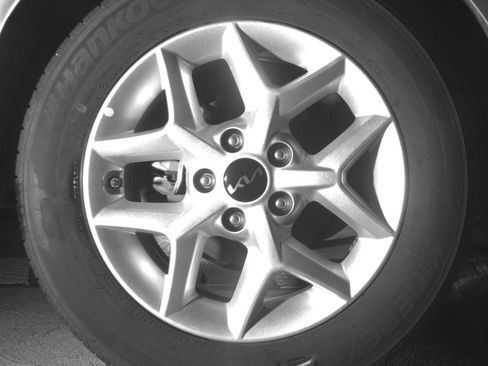 Used 2025 Kia Soul LX w/ LX Technology Package FWD image 22