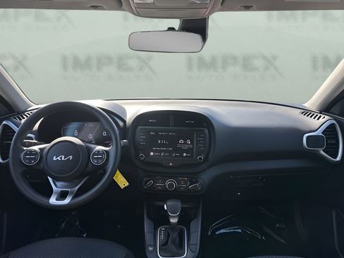Used 2024 Kia Soul LX w/ Option Group 015 image 11