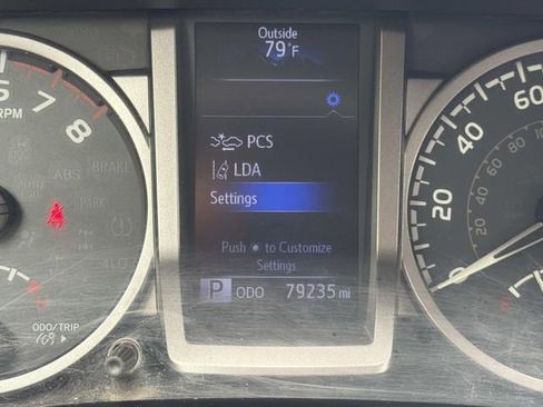 Used 2019 Toyota Tacoma SR5 image 18