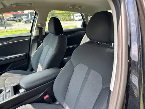 Used 2022 Kia K5 LX FWD image 8