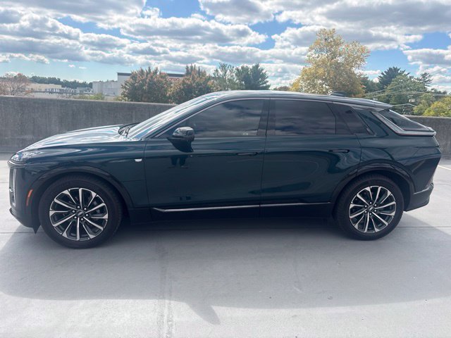 Used 2024 Cadillac Lyriq Sport w/ LPO, Floor Liner Package AWD/4WD image 2