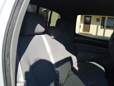 Used 2008 Toyota Tacoma PreRunner image 27