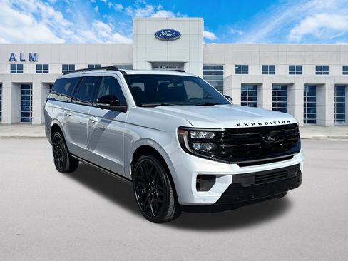 New 2026 Ford Expedition Max Platinum w/ Stealth Performance Package image 3