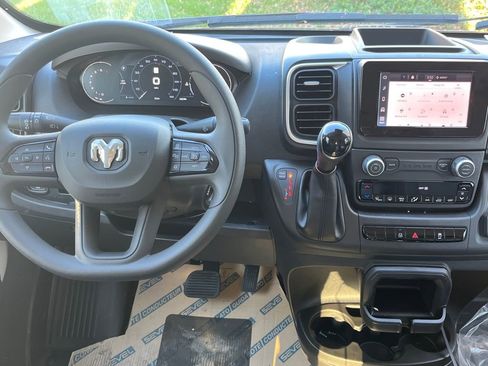 New 2026 RAM ProMaster 1500 w/ Quick Order Package 22G SLT image 5