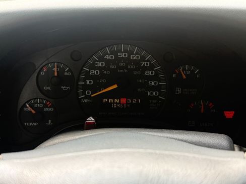 Used 1998 Chevrolet Express 2500 Passenger w/ Preferred Equipment Group RWD image 15