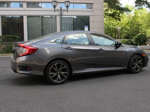 Used 2019 Honda Civic Sport image 7