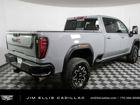 Used 2024 GMC Sierra 2500 AT4X AWD/4WD image 3