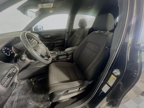 Used 2024 Honda HR-V Sport image 10