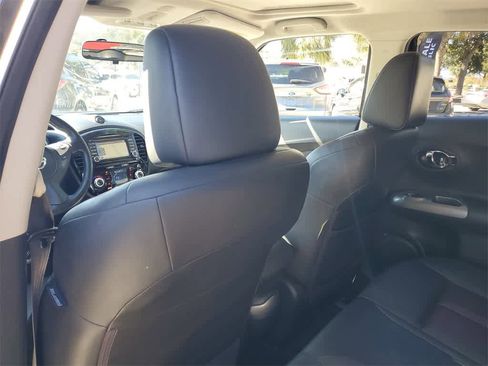 Used 2015 Nissan Juke SL image 11