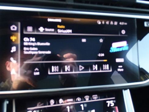 Used 2022 Audi Q7 3.0T Prestige image 14