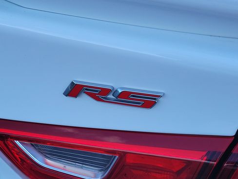 Used 2022 Chevrolet Malibu RS FWD image 6