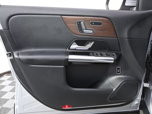 Used 2022 Mercedes-Benz GLA 250 4MATIC image 22