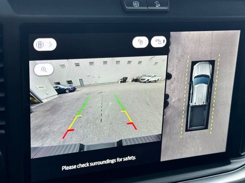 Certified 2025 Ford F350 Platinum image 19