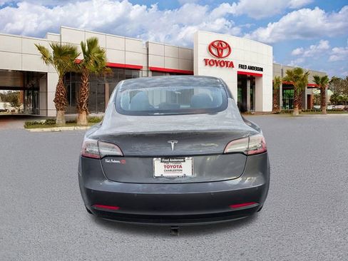 Used 2018 Tesla Model 3 Long Range image 5
